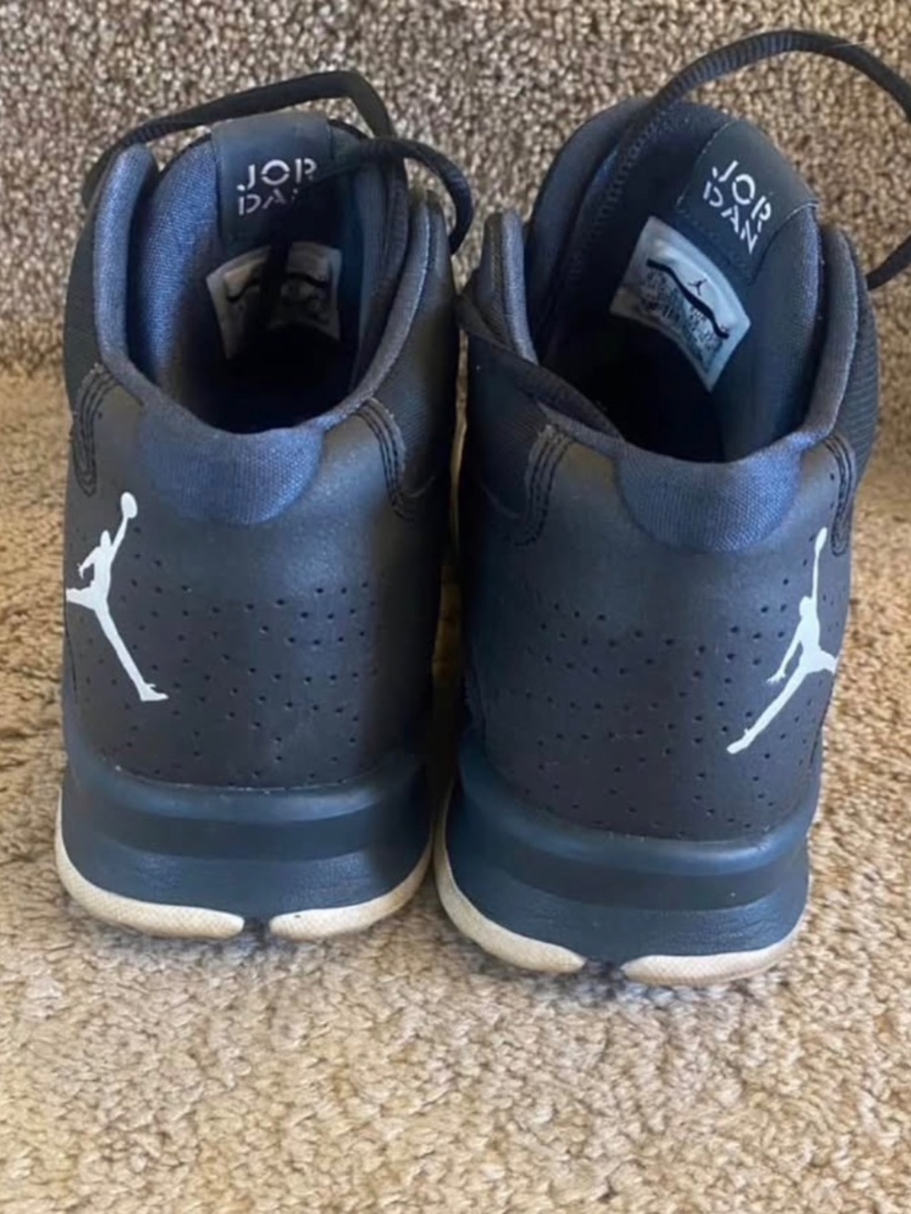 Air Jordans - Men’s Size 9.5 - Picture 3 of 5